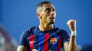 رافينيا يتوعد ريال مدريد بعد هدفه الأول مع برشلونة