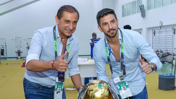 الهلال يمدد عقد مدربه الأرجنتيني رامون دياز