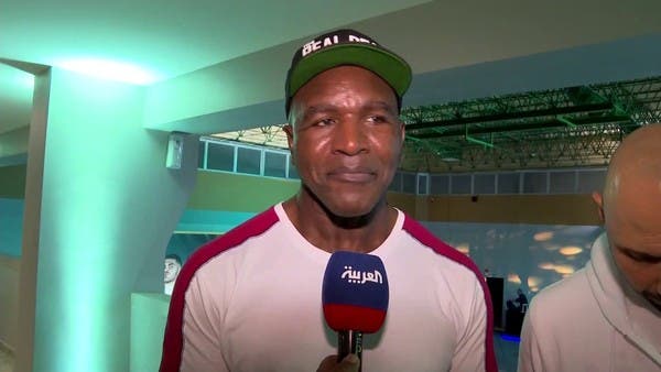 هوليفيلد لـ “العربية”: نزال البحر الأحمر سيكون “ملهماً”