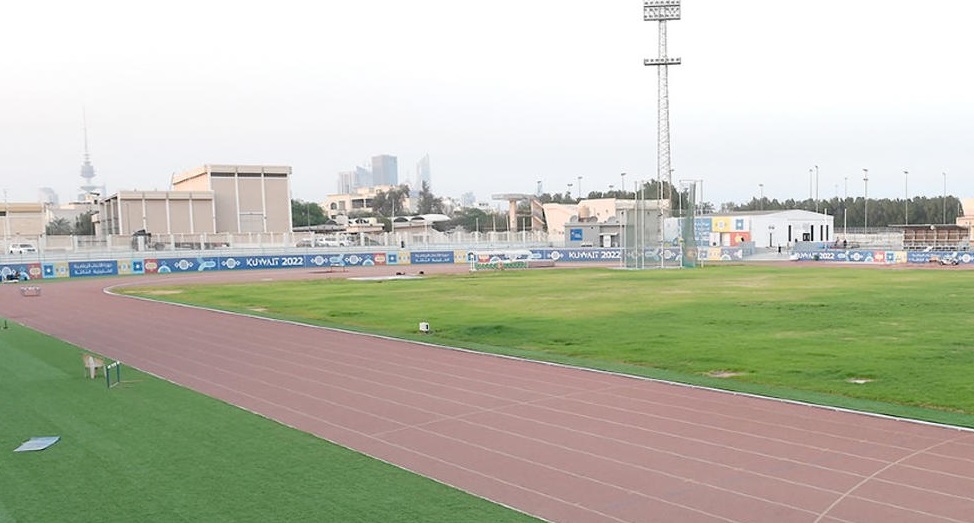 صور.. عبدالله الشاهين يسلم عددا من المدربين شهادات المستوى (B) للتدريب