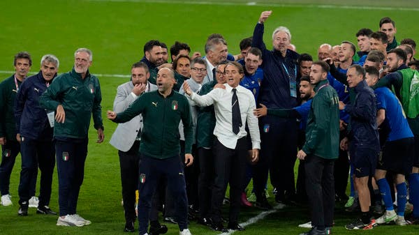 مانشيني يعد الإيطاليين بالفوز بكأس العالم 2026