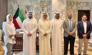 وزير الصحة يلتقي وفد جمعية التمريض الكويتية ويناقش التحديات التي تواجه العاملين في المهنة والحلول المقترحة لتذليلها