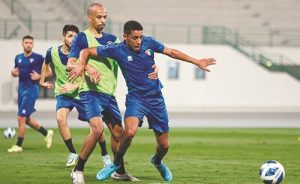 «الأزرق» ينهي استعداداته لمواجهة الجزائر .. غدا