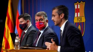 لابورتا: برشلونة لن يستطيع التعاقد مع لاعبين جدد
