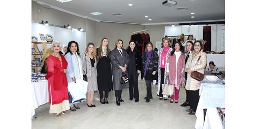 «المرأة الدولية» زارت معرض التراث الفلسطيني