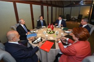 زعيم المعارضة التركية: أردوغان خاسر في الجولة الأولى من الانتخابات