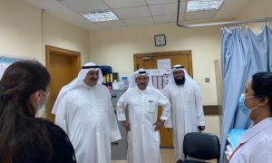 وزير الصحة يقوم بتفقد عدد من المرافق الصحية للاطمئنان على سير العمل
