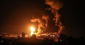 العالم يطالب بـ الهدنة الانسانية في غزة و الكيان الصهيوني يقوم بتصعيد هجماته
