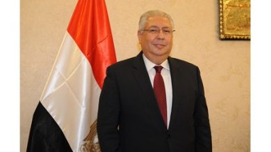 السفير المصري هنأ الأمير والحكومة والشعب الكويتي بمناسبة الأعياد الوطنية