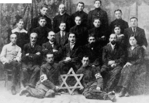 صورة تاريخية لعائلة روتشيلد الصهيونية