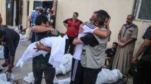 المنطقة الإنسانية في رفح تحت قصف الصهاينة/  أطفال مقطعة الأطراف و دمار واسع؛ الناجين يحكون المجزرة!