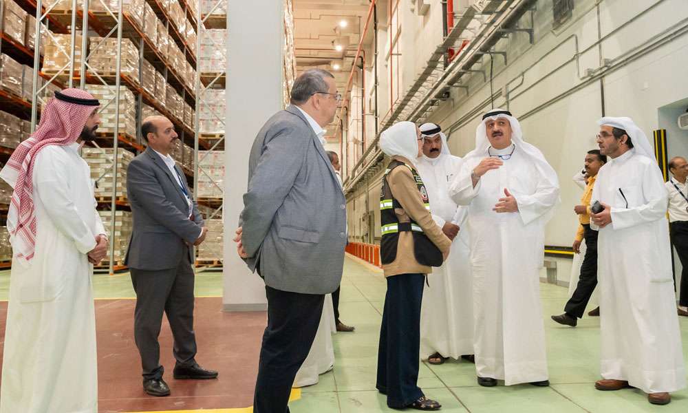 وزير الصحة يفتتح مبنى المستودعات في مستشفى العدان الجديد المخصص للتخزين الاستراتيجي للأدوية