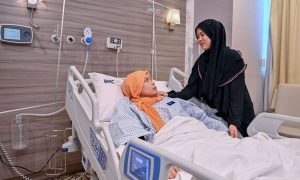 زراعة كبد ناجحة من متبرع في الكويت تنقذ حياة مريضة مُقيمة في أبوظبي عانت من فشل حاد في الكبد