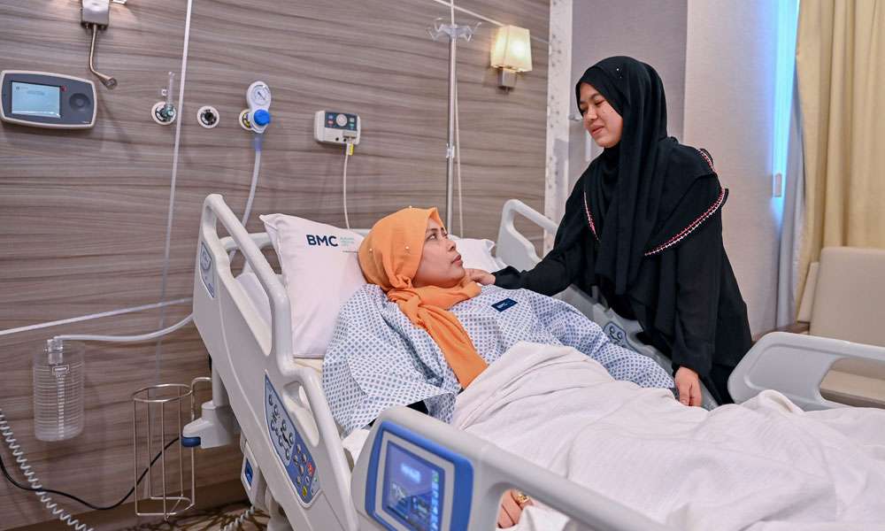 زراعة كبد ناجحة من متبرع في الكويت تنقذ حياة مريضة مُقيمة في أبوظبي عانت من فشل حاد في الكبد
