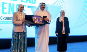 وزير الصحة: الانتشار المتسارع للبكتيريا المقاومة للمضادات ظاهرة مقلقة واتخذنا حيالها خطوات حازمة
