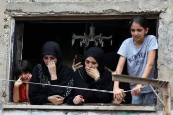 محمود عباس يغدر ويوقف مخصصات أسر الشهداء الفلسطينيين